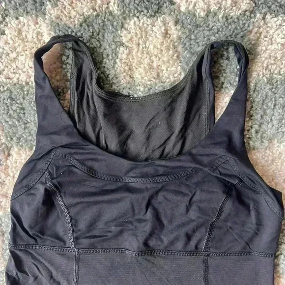 Lululemon Black Tanktop with drawstring - Size 4 - Picture 1 of 4